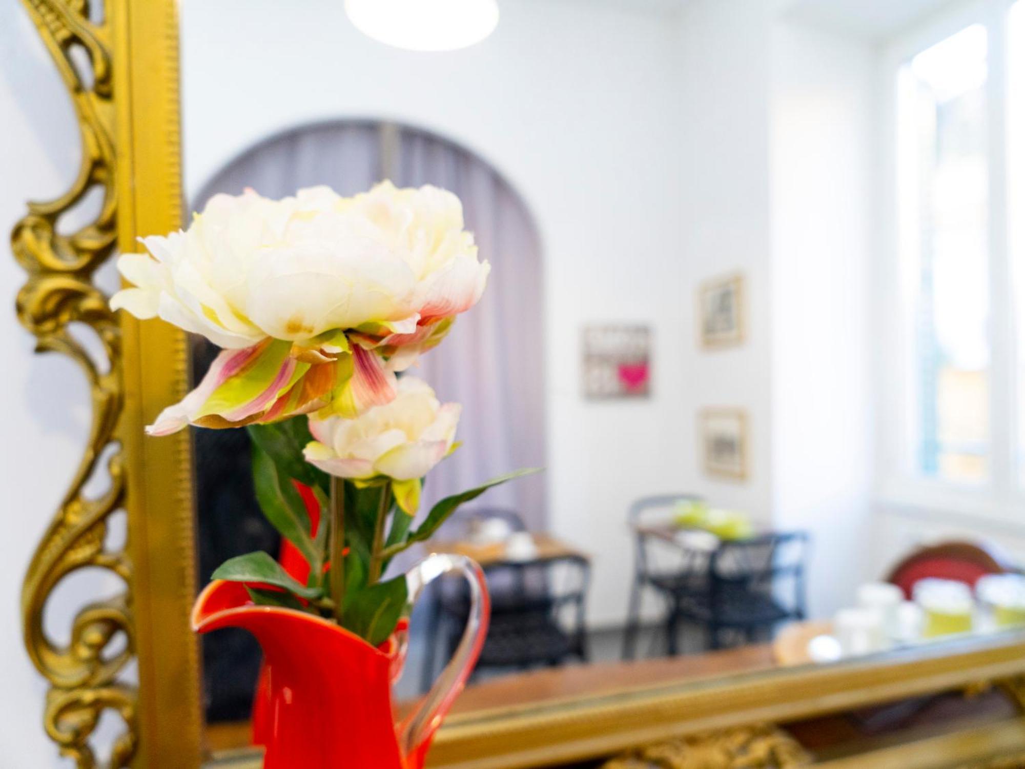 Salotto Piramide Bed & Breakfast Roma Exterior foto