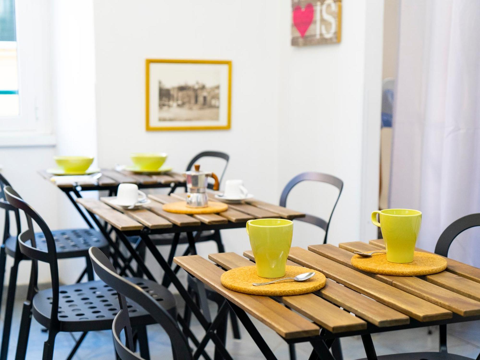 Salotto Piramide Bed & Breakfast Roma Exterior foto