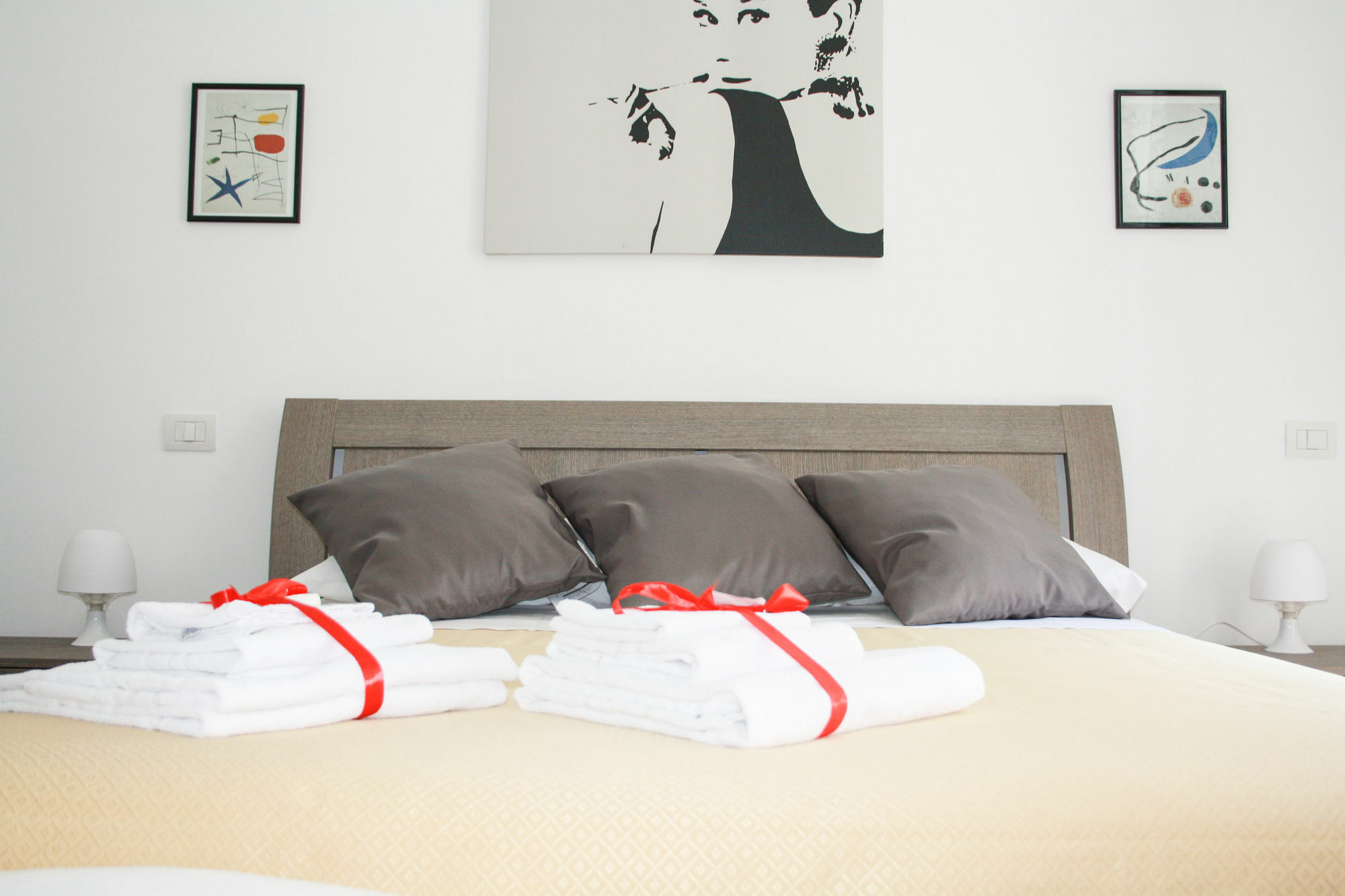 Salotto Piramide Bed & Breakfast Roma Exterior foto
